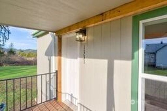 1331 Dolan Street, Raymond, WA 98577