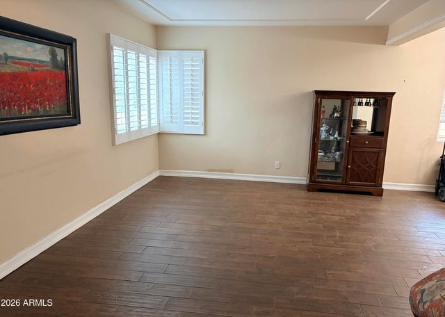 2854 N GREENFIELD Road, Phoenix, AZ 85006
