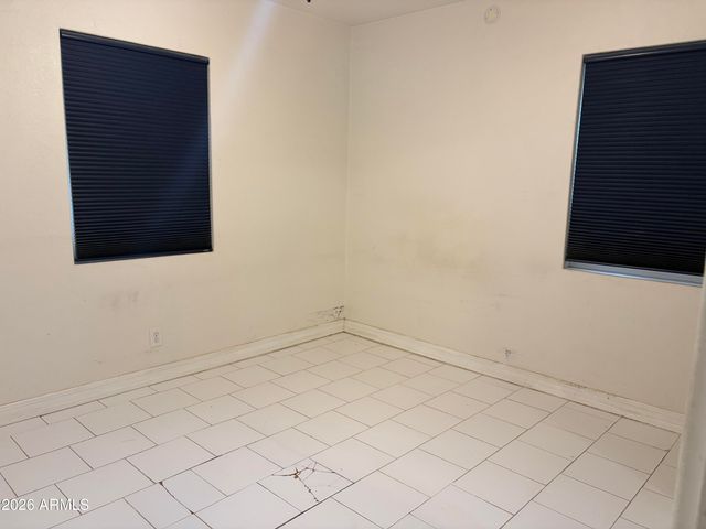 2854 N GREENFIELD Road, Phoenix, AZ 85006