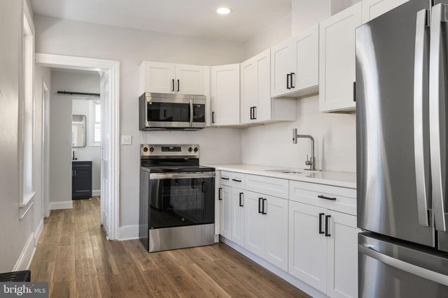 935 MUHLENBERG ST, Reading, PA 19602