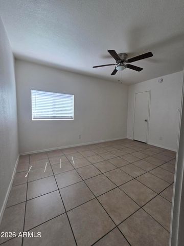 6917 W HIGHLAND Avenue, Phoenix, AZ 85033