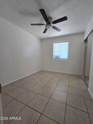 6917 W HIGHLAND Avenue, Phoenix, AZ 85033
