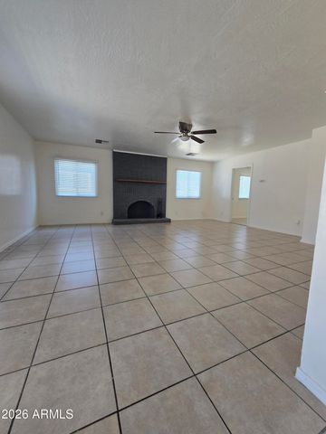 6917 W HIGHLAND Avenue, Phoenix, AZ 85033