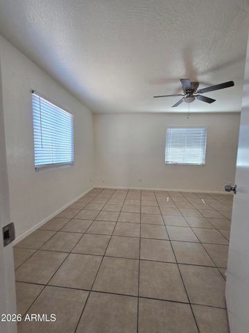 6917 W HIGHLAND Avenue, Phoenix, AZ 85033