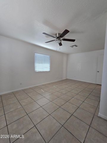 6917 W HIGHLAND Avenue, Phoenix, AZ 85033