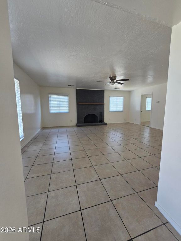 6917 W HIGHLAND Avenue, Phoenix, AZ 85033 — photo 3