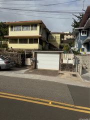 2248 Makanani Drive, Honolulu, HI 96817