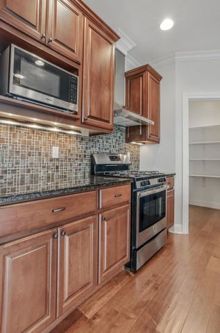 5300 PERCHE POINTE PL, Columbia, MO 65203