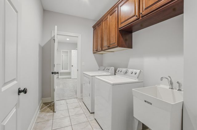 5300 PERCHE POINTE PL, Columbia, MO 65203