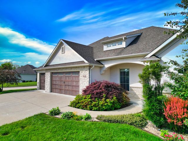 5300 PERCHE POINTE PL, Columbia, MO 65203