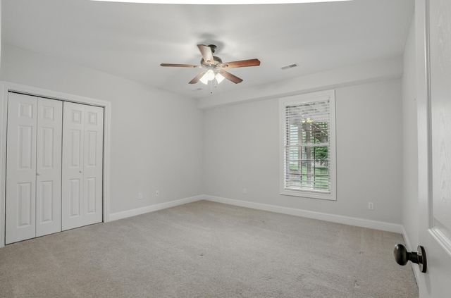 5300 PERCHE POINTE PL, Columbia, MO 65203