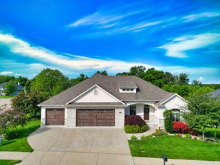 5300 PERCHE POINTE PL, Columbia, MO 65203