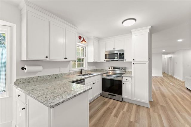 2148 Santa Fe Trail, Snellville, GA 30078