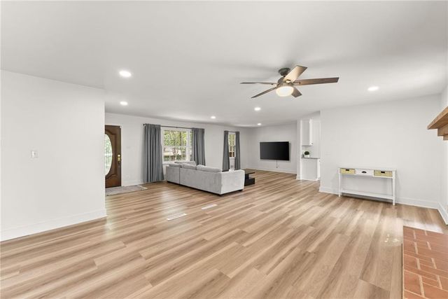 2148 Santa Fe Trail, Snellville, GA 30078