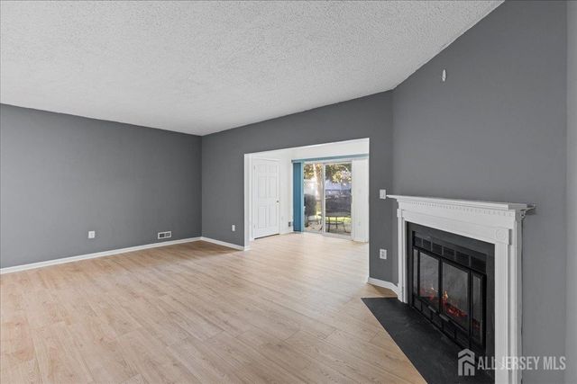 36 Albury Way, North Brunswick, NJ 08902