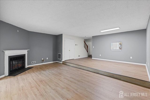 36 Albury Way, North Brunswick, NJ 08902
