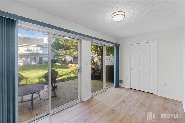 36 Albury Way, North Brunswick, NJ 08902
