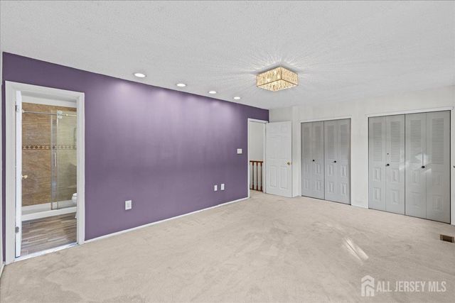 36 Albury Way, North Brunswick, NJ 08902