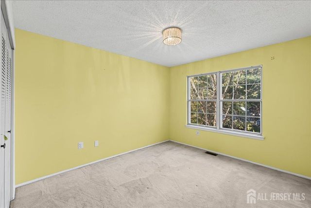 36 Albury Way, North Brunswick, NJ 08902