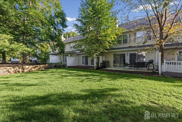 36 Albury Way, North Brunswick, NJ 08902