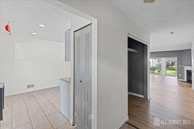 36 Albury Way, North Brunswick, NJ 08902