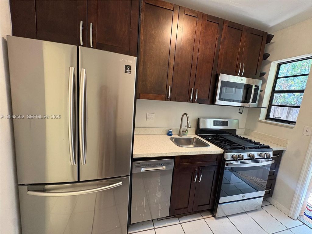 807 86th Street 802, Miami Beach, FL 33141