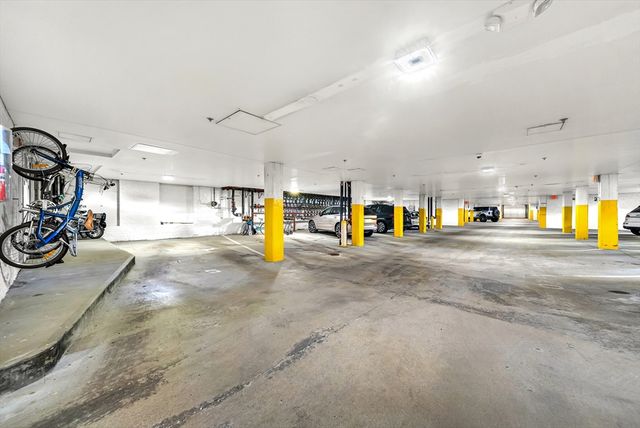 21 Wormwood St 620, Boston, MA 02210