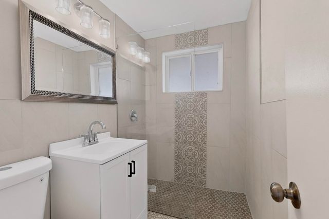 1138 Luthy Circle NE, Albuquerque, NM 87112