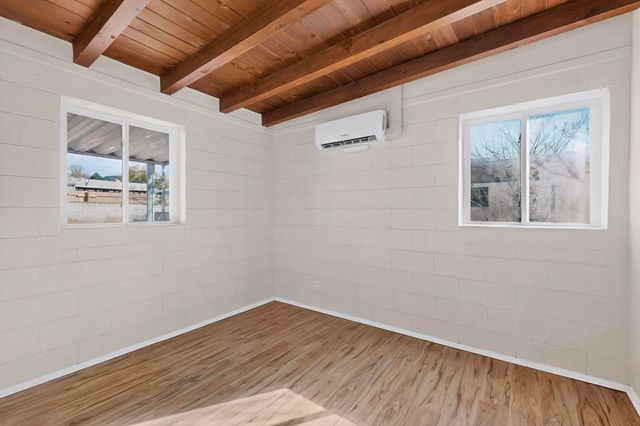 1138 Luthy Circle NE, Albuquerque, NM 87112