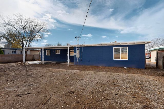 1138 Luthy Circle NE, Albuquerque, NM 87112