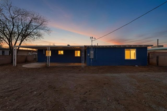 1138 Luthy Circle NE, Albuquerque, NM 87112