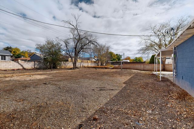 1138 Luthy Circle NE, Albuquerque, NM 87112