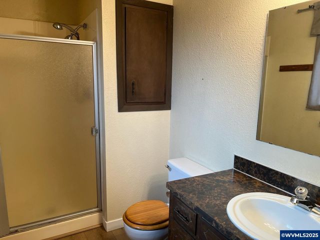 1874 Cedarcrest Dr S, Salem, OR 97306