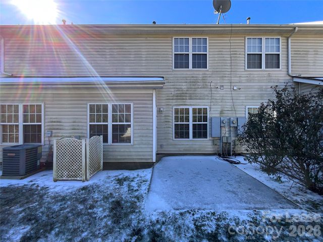 7809 Lennoxshire Lane, Charlotte, NC 28210