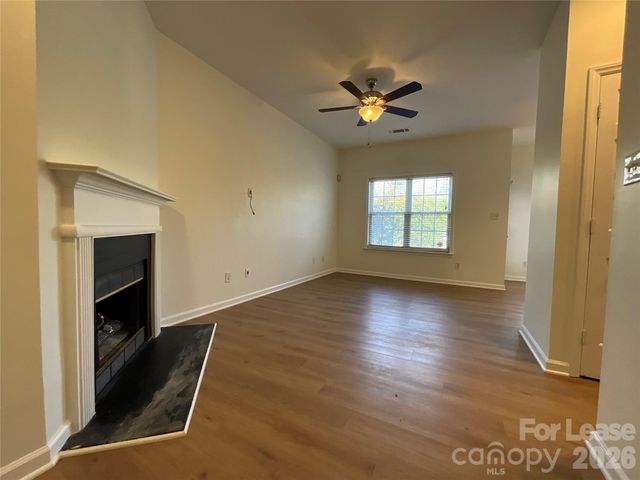 7809 Lennoxshire Lane, Charlotte, NC 28210