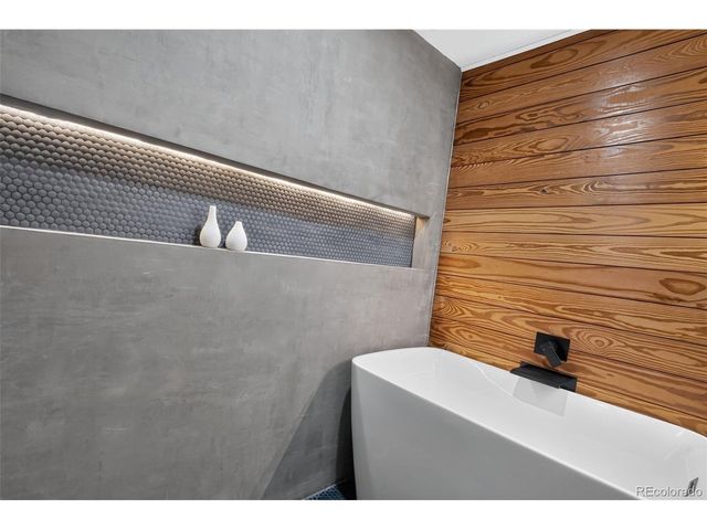 3048 N Adams St, Denver, CO 80205
