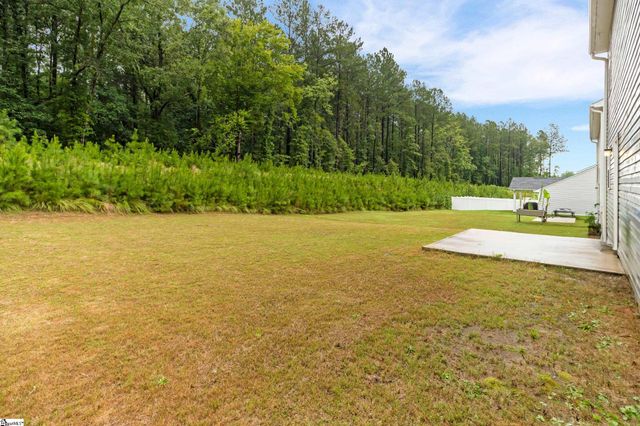 2085 Evanston Drive, Wellford, SC 29384