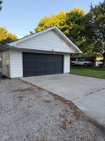 3005 Indiana Avenue, Columbus, IN 47201