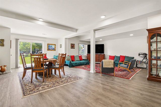 3239 Brackley Drive, Ann Arbor, MI 48105
