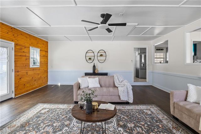 221 Griffin Mountain Trl, Conyers, GA 30013