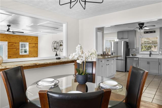 221 Griffin Mountain Trl, Conyers, GA 30013