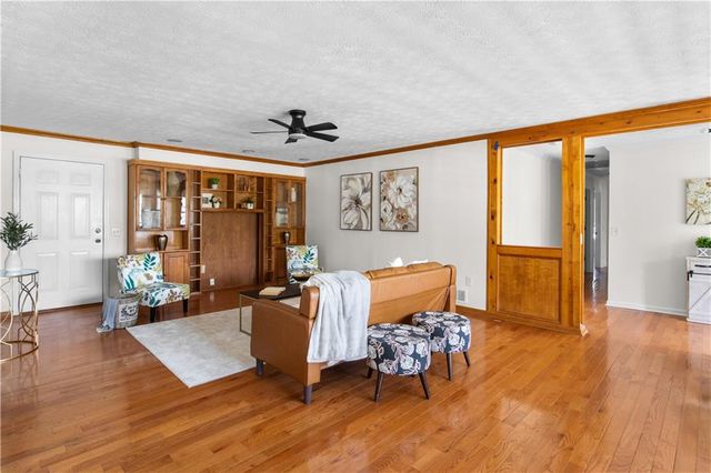 221 Griffin Mountain Trl, Conyers, GA 30013