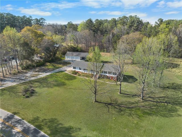 221 Griffin Mountain Trl, Conyers, GA 30013