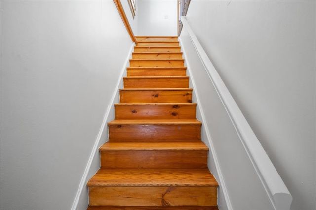 221 Griffin Mountain Trl, Conyers, GA 30013