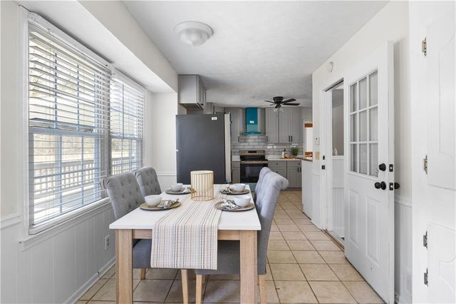 221 Griffin Mountain Trl, Conyers, GA 30013