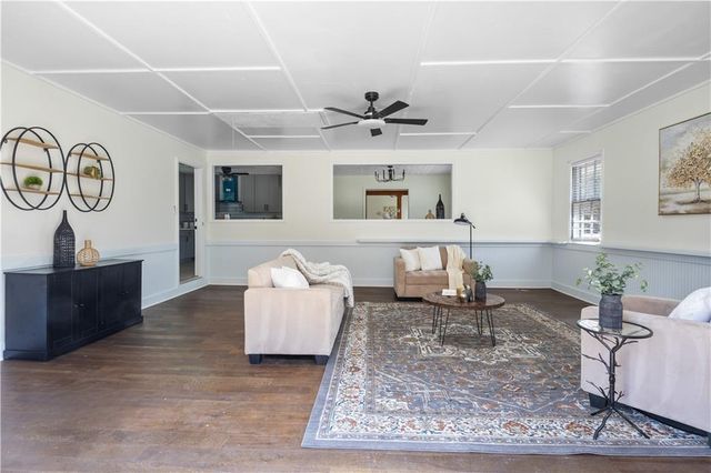 221 Griffin Mountain Trl, Conyers, GA 30013