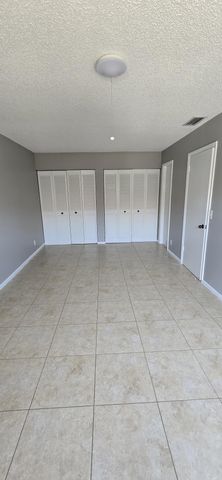 5324 BOSQUE Lane 92, West Palm Beach, FL 33415