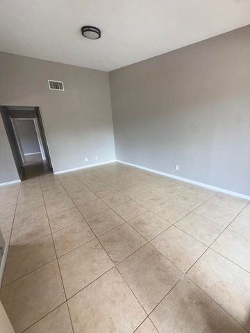5324 BOSQUE Lane 92, West Palm Beach, FL 33415
