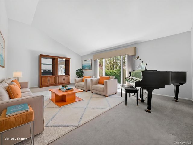 132 Waters Edge, Congers, NY 10920