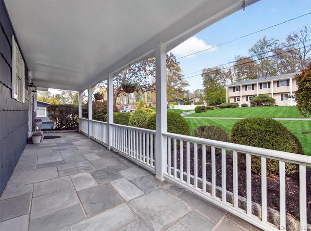 132 Waters Edge, Congers, NY 10920